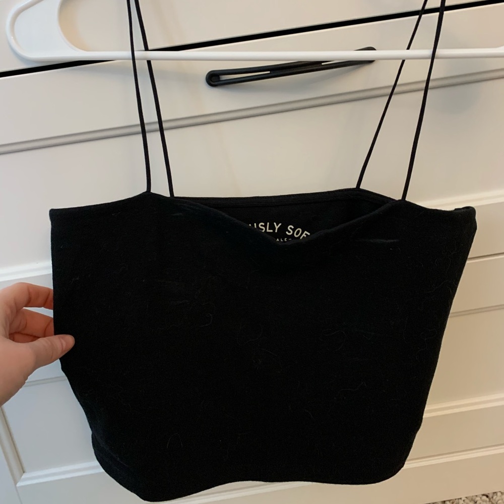 black Aéropostale bungee cami